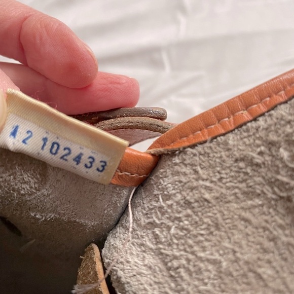 DOONEY & BOURKE Over and Under all-weather leather in Taupe tan leather - Picture 5 of 7